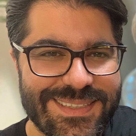 دانلود آهنگ بذار دستاتو تو دستام که دستای تو دنیامه حامد همایون Mp3 دانلود آهنگ بذار دستاتو تو دستام که دستای تو دنیامه حامد همایون Mp3