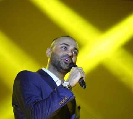 دانلود آهنگ نمیدونم عاشقم یا دیوونه هرچی هست دیگه عذاب نمیدم حمید حامی Mp3 دانلود آهنگ نمیدونم عاشقم یا دیوونه هرچی هست دیگه عذاب نمیدم حمید حامی Mp3