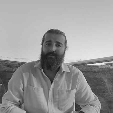 دانلود آهنگ یه معنی تو یه فاصله یه عشق بغض یه خاطره خفم میکنه هوروش بند Mp3 دانلود آهنگ یه معنی تو یه فاصله یه عشق بغض یه خاطره خفم میکنه هوروش بند Mp3