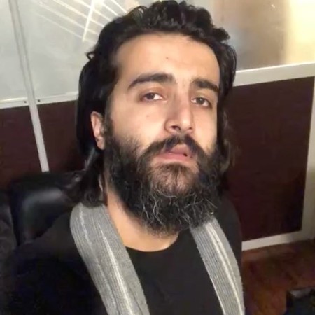 دانلود آهنگ زمستونه سرده تنها چیزی که میچسبه گرمه اون دستاته هوروش بند Mp3 دانلود آهنگ زمستونه سرده تنها چیزی که میچسبه گرمه اون دستاته اون دستاته هوروش بند Mp3