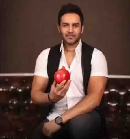 دانلود آهنگ دنیا مال منه وقتی که تو اینجایی امشب عشق من حسین توکلی Mp3 دانلود آهنگ دنیا مال منه وقتی که تو اینجایی امشب عشق من آخه تو چقدر زیبایی حسین توکلی Mp3