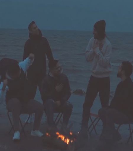 دانلود آهنگ من دیوونه واسم عجیبه دلمو دادم به یه غریبه کسری زاهدی Mp3 دانلود آهنگ من دیوونه واسم عجیبه دلمو دادم به یه غریبه کسری زاهدی Mp3