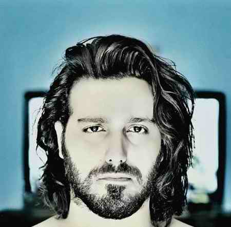 دانلود آهنگ من مانده ام با یک سوال با اینکه نیستی تو برام اما چرا من هم کاوه آفاق Mp3 دانلود آهنگ من مانده ام با یک سوال با اینکه نیستی تو برام اما چرا من هم چنان دیوانه واز میخواهمت کاوه آفاق Mp3