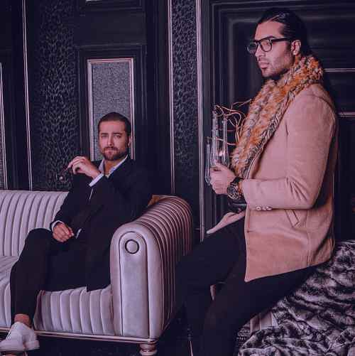 دانلود آهنگ گردنم بنداز تموم تقصیرارو بذار بمونم با این من بیمارو ماکان بند Mp3 دانلود آهنگ گردنم بنداز تموم تقصیرارو بذار بمونم با این من بیمارو ماکان بند Mp3