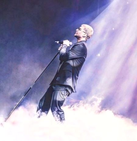 دانلود آهنگ نه به باره نه به داره هنوز هیچی نشده چرا ترمزت بریده کجا با این عجله ماکان بند Mp3 دانلود آهنگ نه به باره نه به داره هنوز هیچی نشده چرا ترمزت بریده کجا با این عجله ماکان بند Mp3