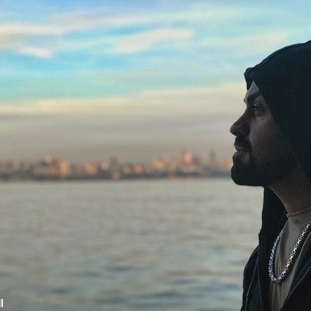 دانلود آهنگ دیگه شاید واسه من پر نشه به سادگی جای خالی عمیقت مجید اصلاحی Mp3 دانلود آهنگ دیگه شاید واسه من پر نشه به سادگی جای خالی عمیقت مجید اصلاحی Mp3