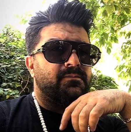 دانلود آهنگ میگی دوست دارم ولی حرفه من که میدونم منو دیگه نمیخوای مجید خراطها Mp3 دانلود آهنگ میگی دوست دارم ولی حرفه من که میدونم منو دیگه نمیخوای مجید خراطها Mp3