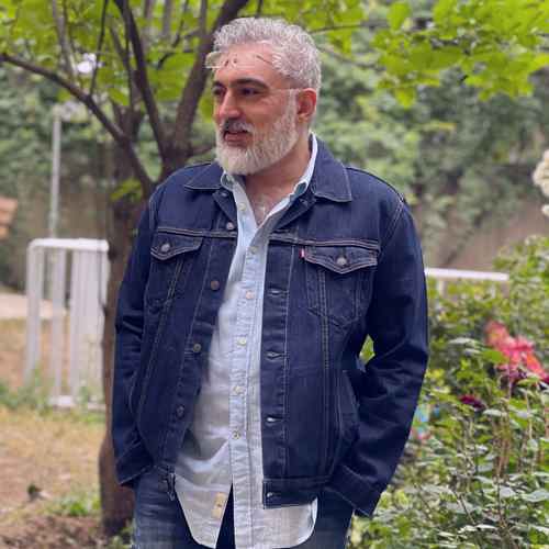 دانلود آهنگ محتاجم به آن نگاه زیبا شبیه موج دریا به قلب ساحل مسعود صابری Mp3