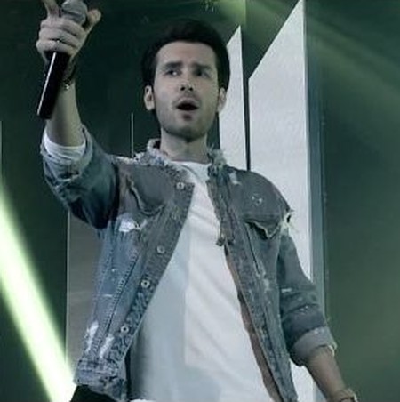 دانلود آهنگ زحمتام برای اینه که حرفام باورت باشه مهدی احمدوند Mp3 دانلود آهنگ زحمتام برای اینه که حرفام باورت باشه مهدی احمدوند Mp3