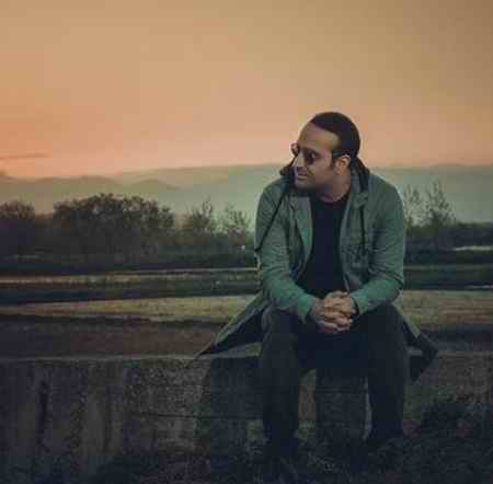 دانلود آهنگ سلام ای غریبه حالت رو به راهه میدونی تو چشمات پر از نور ماهه مهدی جهانی Mp3 دانلود آهنگ سلام ای غریبه حالت رو به راهه میدونی تو چشمات پر از نور ماهه مهدی جهانی Mp3