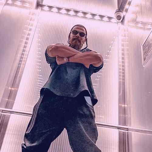 دانلود آهنگ دادی به پای من هر چی که داشتی لعنت به من چرا توی این خونه جاش نی معین زد Mp3 دانلود آهنگ دادی به پای من هر چی که داشتی لعنت به من چرا توی این خونه جاش نی معین زد Mp3