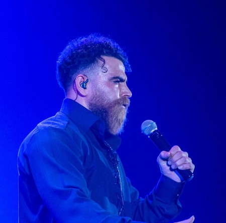 دانلود آهنگ تنهایی میخواد دلم نم بارونو من برم شبم پرسه زنون معین زد Mp3 دانلود آهنگ تنهایی میخواد دلم نم بارونو من برم شبم پرسه زنون معین زد Mp3