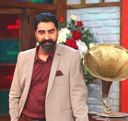 دانلود آهنگ بین این همه چرا چشات رو من گیره اگه چشم تو چش بشیم باهم نفس گیره محمدرضا علیمردانی Mp3 دانلود آهنگ بین این همه چرا چشات رو من گیره اگه چشم تو چش بشیم باهم نفس گیره محمدرضا علیمردانی Mp3