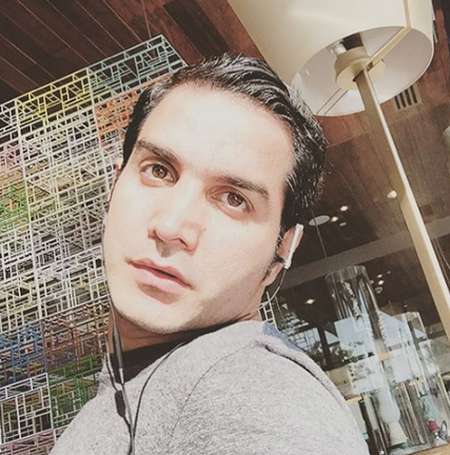 دانلود آهنگ کنار هم ولی دوریم همیشه مث ترس میون سنگ و شیشه یه وقتایی یه چیزایی نمیشه محسن یگانه Mp3 دانلود آهنگ کنار هم ولی دوریم همیشه مث ترس میون سنگ و شیشه یه وقتایی یه چیزایی نمیشه محسن یگانه Mp3