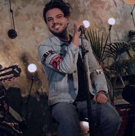 دانلود آهنگ من با تو دلخوشم با تو قلبم میزنه عشقت برای من مثل زنده بودنه امید افخم Mp3 دانلود آهنگ من با تو دلخوشم با تو قلبم میزنه عشقت برای من مثل زنده بودنه امید افخم Mp3