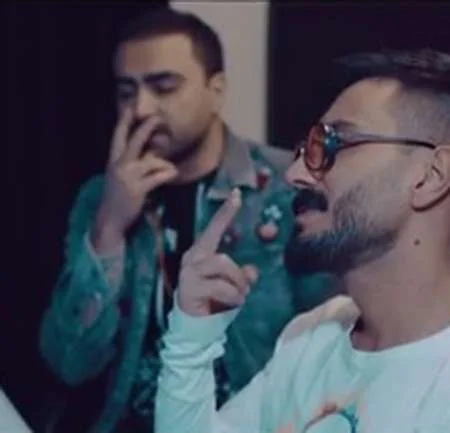 دانلود آهنگ تو هستی شدم پیش تو غوغاست منم آدم بشم عشق تو حواست پازل بند Mp3 دانلود آهنگ تو هستی شدم پیش تو غوغاست منم آدم بشم عشق تو حواست پازل بند Mp3