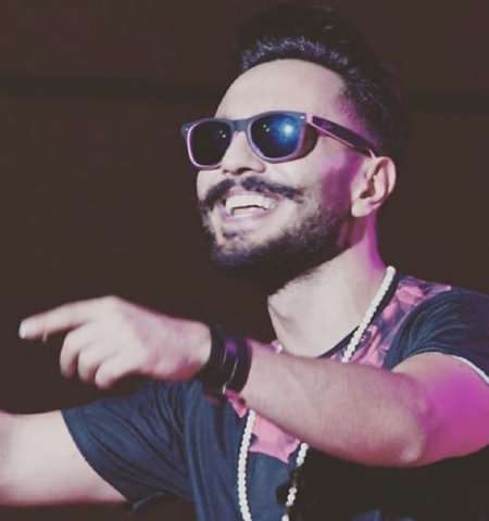 دانلود آهنگ به عشق من تو دل نبند دلم گرفته از خودم پازل بند Mp3 دانلود آهنگ به عشق من تو دل نبند دلم گرفته از خودم پازل بند Mp3