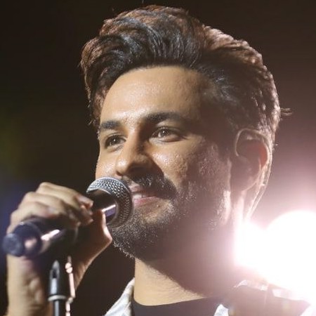 دانلود آهنگ هر کی این روزا منو دیده راغب Mp3 دانلود آهنگ هر کی این روزا منو دیده راغب Mp3