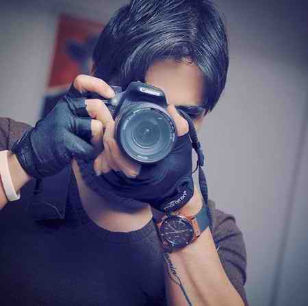 دانلود آهنگ چی میشه بگی که دلتنگیات باز دوباره تورو داره میکشه به خونه رامین بی باک Mp3