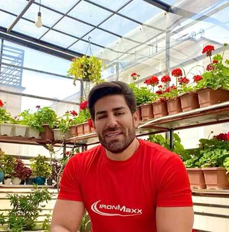 دانلود آهنگ وقتی میخنده چشات وقتی دلگیره شبات حواسم بهت هست رضا ملک زاده Mp3 دانلود آهنگ وقتی میخنده چشات وقتی دلگیره شبات حواسم بهت هست رضا ملک زاده Mp3