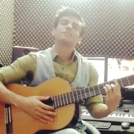 دانلود آهنگ دوست دارم گم شن انگشتهای من همش توی گندم زار موت رضا مریدی Mp3 دانلود آهنگ دوست دارم گم شن انگشتهای من همش توی گندم زار موت رضا مریدی Mp3