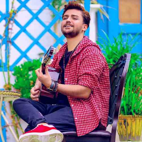 دانلود آهنگ یکی توی دلمه فرق داره با همه واسش جونمم بدم بازم خیلی کمه رضا مریدی Mp3 دانلود آهنگ یکی توی دلمه فرق داره با همه واسش جونمم بدم بازم خیلی کمه رضا مریدی Mp3