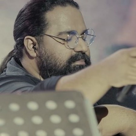 دانلود آهنگ نفس نفسای تو میدونه بری عاشق و دیوونه میشم جون نگات رضا صادقی Mp3 دانلود آهنگ نفس نفسای تو میدونه بری عاشق و دیوونه میشم جون نگات که همه ی جهان توشه رضا صادقی Mp3