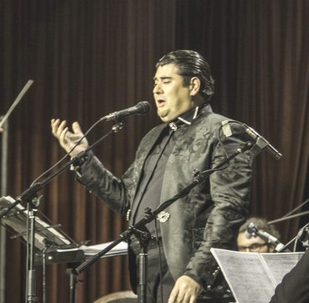 دانلود آهنگ دوباره شب که میرسد پر از ستاره میشوم سالار عقیلی Mp3 دانلود آهنگ دوباره شب که میرسد پر از ستاره میشوم سالار عقیلی Mp3