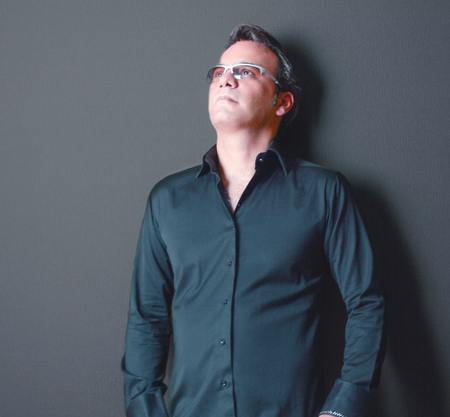 دانلود آهنگ وای از این شب سرد آخ از این همه درد خنجری به پشتم زده یار نامرد شهرام شکوهی Mp3 دانلود آهنگ وای از این شب سرد آخ از این همه درد خنجری به پشتم زده یار نامرد شهرام شکوهی Mp3