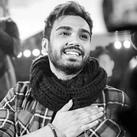 دانلود آهنگ یه شبم که ماهشو گم کرده تو آسمونا سینا درخشنده Mp3