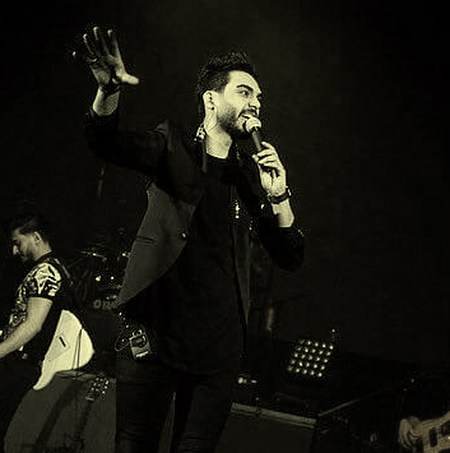 دانلود آهنگ هی ببین منو بردی عقلمو جوری که همه میگن که حس و حال من چند سینا درخشنده Mp3 دانلود آهنگ هی ببین منو بردی عقلمو جوری که همه میگن که حس و حال من چند سینا درخشنده Mp3