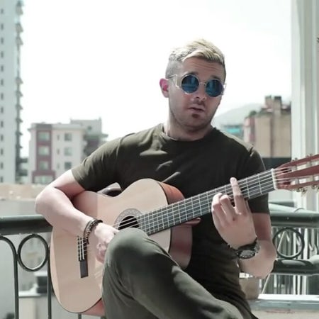 دانلود آهنگ تو میتونی هرکی میخوای باشی اما نمیتونی تو چشم من بد بشی سینا پارسیان Mp3 دانلود آهنگ تو میتونی هرکی میخوای باشی اما نمیتونی تو چشم من بد بشی سینا پارسیان Mp3