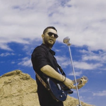 دانلود آهنگ ما رفیقیم درست مثل زخم و نمک و خون و جگر مثل اشک سینا پارسیان Mp3 دانلود آهنگ ما رفیقیم درست مثل زخم و نمک و خون و جگر مثل اشک سینا پارسیان Mp3