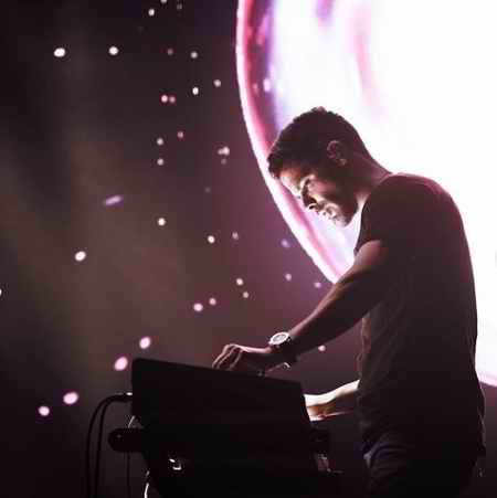 دانلود آهنگ غصمون گرفت تو هوای تلخ پاییز با غروبای غم انگیز آسمون از گریه لبریز سیروان خسروی Mp3 دانلود آهنگ غصمون گرفت تو هوای تلخ پاییز با غروبای غم انگیز آسمون از گریه لبریز سیروان خسروی Mp3