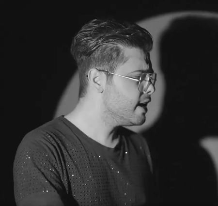 دانلود آهنگ خودم تنها تنها دلم چو شام بی فردا دلم چو کشتی بی ناخدا یوسف زمانی Mp3 دانلود آهنگ خودم تنها تنها دلم چو شام بی فردا دلم چو کشتی بی ناخدا یوسف زمانی Mp3