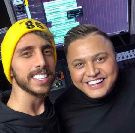 دانلود آهنگ چرا دلخوری باز بگو بهم دلت هرچی که خواست خجالت نداره زانکو Mp3 دانلود آهنگ چرا دلخوری باز بگو بهم دلت هرچی که خواست خجالت نداره این حرفا جاش زانکو Mp3