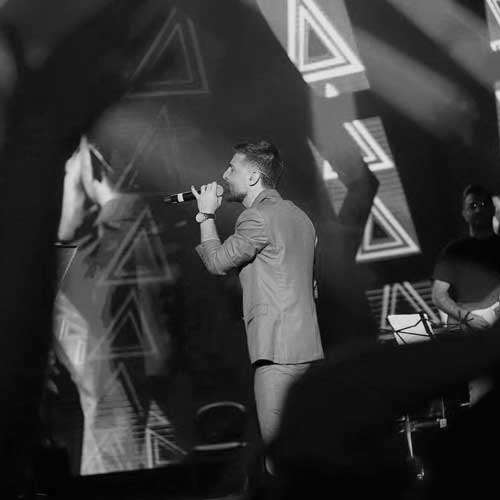 دانلود آهنگ همان کس که همیشه یار ما بود خدا بود حمید هیراد Mp3 دانلود آهنگ همان کس که همیشه یار ما بود خدا بود حمید هیراد Mp3