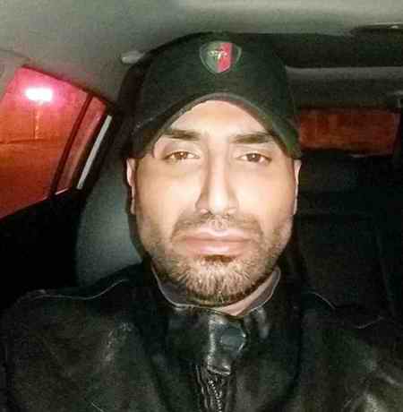 دانلود آهنگ یه گیری داره توی چشماش همه قفلشن از دم علی اصحابی Mp3 دانلود آهنگ یه گیری داره توی چشماش همه قفلشن از دم علی اصحابی Mp3