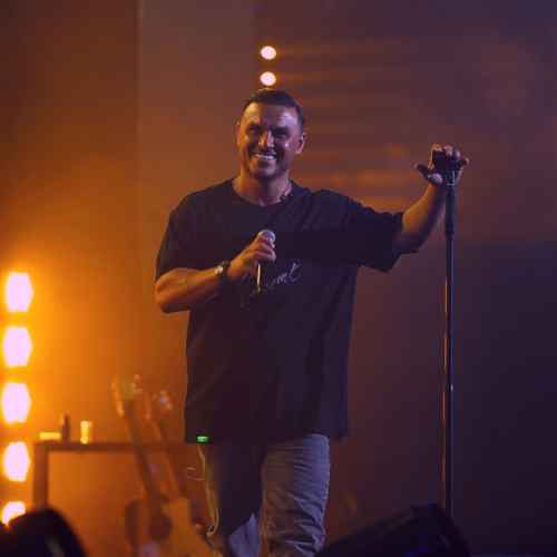 دانلود آهنگ همه چی ساده شروع شد یهو پیچید به هم تا حال تو خوب شد آرمین زارعی Mp3 دانلود آهنگ همه چی ساده شروع شد یهو پیچید به هم تا حال تو خوب شد آرمین زارعی Mp3