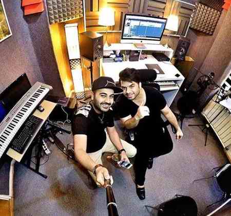 دانلود آهنگ دلم عمریه میگیره بهونه میخواد دل بکنه از این زمونه بهنام صفوی Mp3 دانلود آهنگ دلم عمریه میگیره بهونه میخواد دل بکنه از این زمونه بهنام صفوی Mp3