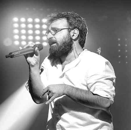 دانلود آهنگ نظاره کن نگاه ما را که پرده ای دیگر بکنم چارتار Mp3 دانلود آهنگ نظاره کن نگاه ما را که پرده ای دیگر بکنم چارتار Mp3