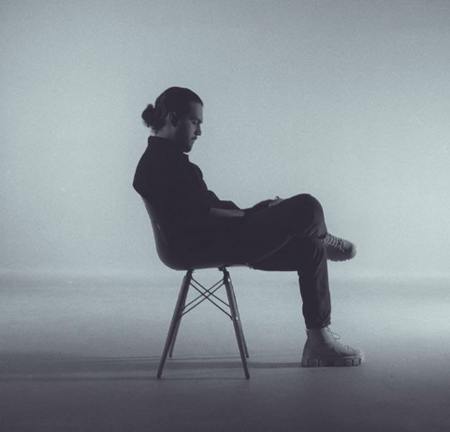 دانلود آهنگ مث پروانه دور تو میگشتم تا یه روز شمع عشق تو روشن شه حامیم Mp3 دانلود آهنگ مث پروانه دور تو میگشتم تا یه روز شمع عشق تو روشن شه حامیم Mp3