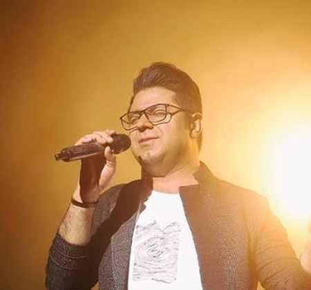 دانلود آهنگ پیش از خداحافظی ات چتری به دستت میدهم آهی به راهت میکشم شاید که برگردی حجت اشرف زاده Mp3 دانلود آهنگ پیش از خداحافظی ات چتری به دستت میدهم آهی به راهت میکشم شاید که برگردی حجت اشرف زاده Mp3