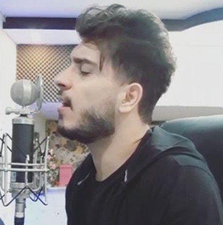 دانلود آهنگ بنویس درد بخوان عشق یه تب سرد بخوان عشق ایمان غلامی Mp3 دانلود آهنگ بنویس درد بخوان عشق یه تب سرد بخوان عشق ایمان غلامی Mp3