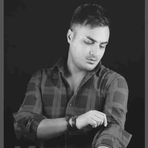 دانلود آهنگ همیشه تو نگات یه حس اشناست واسه من از همه حساب تو جداست کامران مولایی Mp3 دانلود آهنگ همیشه تو نگات یه حس اشناست واسه من از همه حساب تو جداست کامران مولایی Mp3