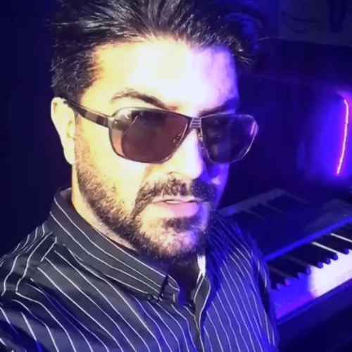 دانلود آهنگ حیف که نمیدونم کجایی چی شدش از من جدایی کی برات میگه لالایی مجید خراطها Mp3 دانلود آهنگ حیف که نمیدونم کجایی چی شدش از من جدایی کی برات میگه لالایی مجید خراطها Mp3