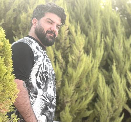 دانلود آهنگ دیگه مجبور نیستی هر جا که میری ازم اجازه ی رفتن بگیری مجید خراطها Mp3 دانلود آهنگ عشق تو کورم کرد حرفات مجبورم کرد بزنم به سیم آخر برو حالمو نپرس مجید خراطها Mp3