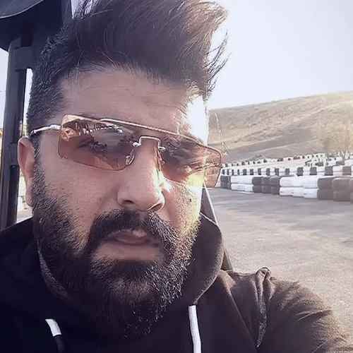 دانلود آهنگ چشماتو وا کن من رو به روتم هنوزم کل دنیارو نمیدم به تار موتم مجید خراطها Mp3 دانلود آهنگ چشماتو وا کن من رو به روتم هنوزم کل دنیارو نمیدم به تار موتم مجید خراطها Mp3