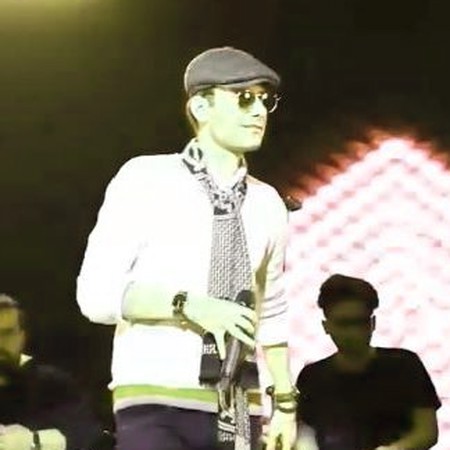 دانلود آهنگ انقده دوست دارم که وقتی دستاتو میگیرم مهدی احمدوند Mp3 دانلود آهنگ انقده دوست دارم که وقتی دستاتو میگیرم مهدی احمدوند Mp3