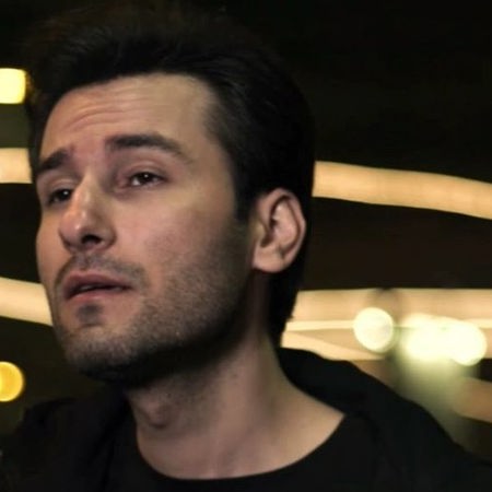 دانلود آهنگ سلام چقد آشنایی برام دستمو بگیر از تنهایی درام نمیدونی من عاشق توام مهدی احمدوند Mp3 دانلود آهنگ سلام چقد آشنایی برام دستمو بگیر از تنهایی درام نمیدونی من عاشق توام مهدی احمدوند Mp3